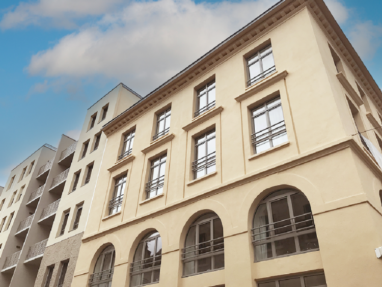 L'histoire rencontre l'avenir : Les Arches de la Montat, une résidence senior emblématique livrée à Saint-Étienne par VINCI Immobilier.