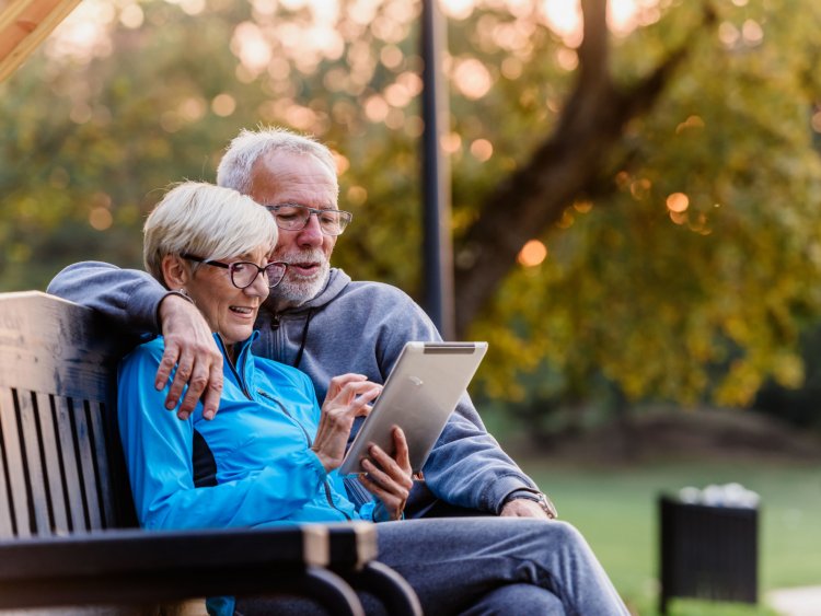 Pour habiter ou investir, voici un guide complet pour savoir comment trouver une rsidence senior autour de soi. | Shutterstock