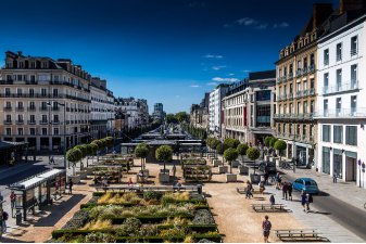 Grce  son dveloppement conomique et dmographique, l'immobilier neuf  Rennes est un placement qui sduit les investisseurs. | Adobe Stock
