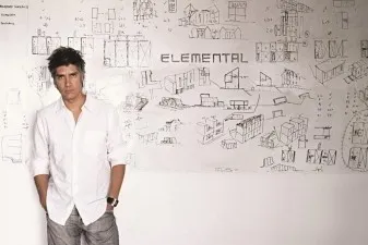 Un architecte chilien, Alejandro Aravena, remporte le Prix Pritzker 2016