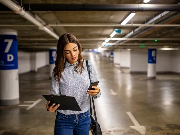 Investir dans une place de parking : est-ce rentable ?