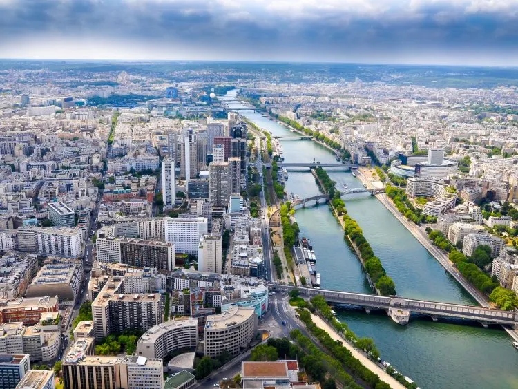 Projet immobilier neuf à Paris : pourquoi investir dans la Ville Lumière ?