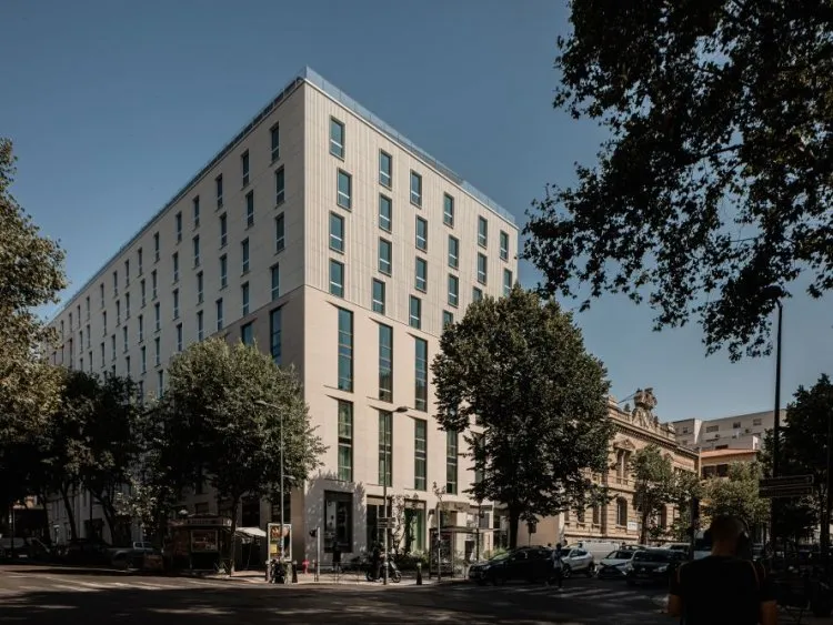 Marseille : BNP Paribas transforme des bureaux à Euroméditerranée