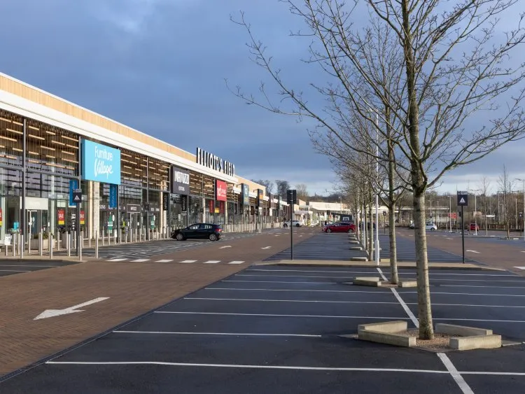 Immobilier : combien de place de parking par mètre carré ?