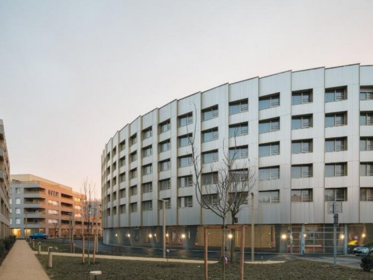Vallée Pétra à Créteil : un nouveau quartier mixte qui mêle résidence étudiante, logements familiaux et espaces paysagers durables.