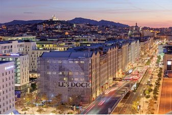 Euroméditerranée, pilier de l'immobilier neuf à Marseille avec vue mer