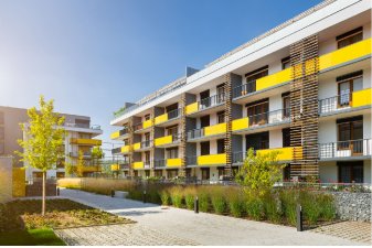 Balcon, espaces verts, plan optimisé, le neuf répond aux nouvelles aspirations des Français en matière d'habitat.