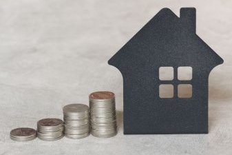 Une fois passé le cap des 9 années de détention et de defiscalisation, faut-il ou non revendre son investissement locatif ?