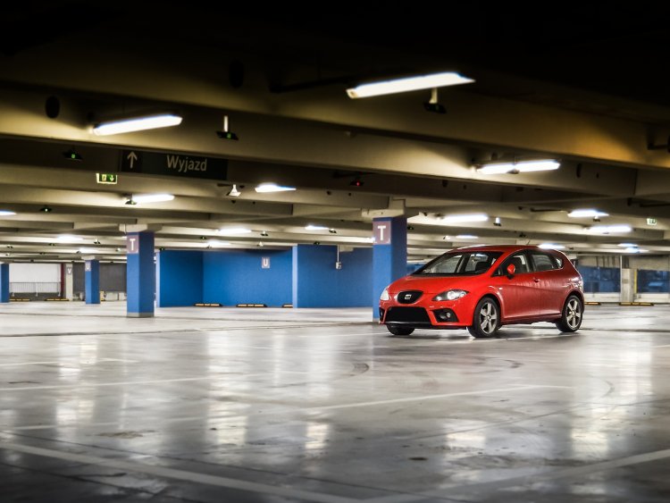 Investir dans un parking en Ile-de-France : un marché étroit mais résilient