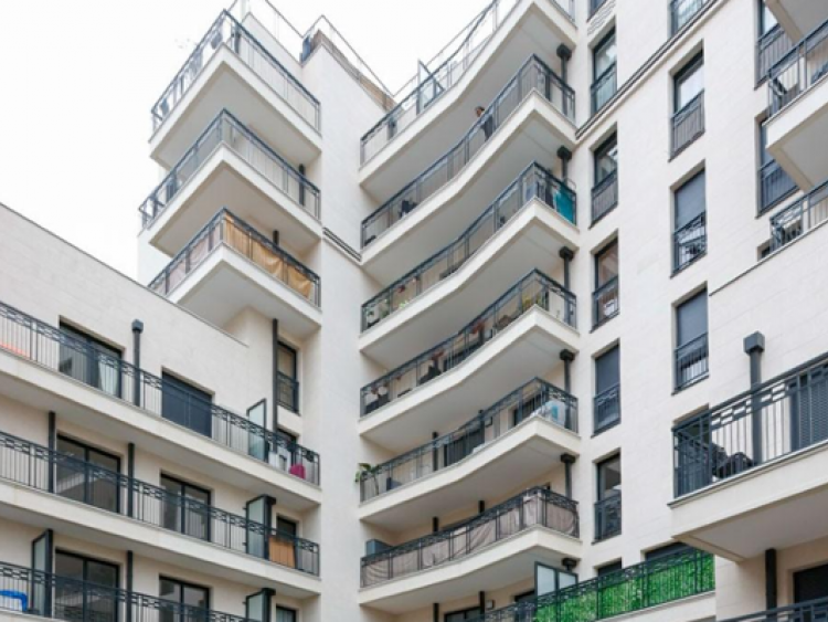 A Clichy, la résidence Cristal propose 105 logements à prix maîtrisé, dont un tiers de grands logements familiaux.