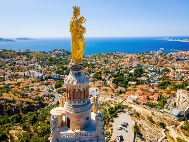 Logement neuf Marseille : comment les Bouches-du-Rhône comptent relancer un marché atone ?