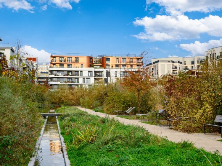 La rsidence Hisso, dernier lot livr de la ZAC Pompidou-Le Mignon, conclut la mtamorphose urbaine du nord de Bois-Colombes.