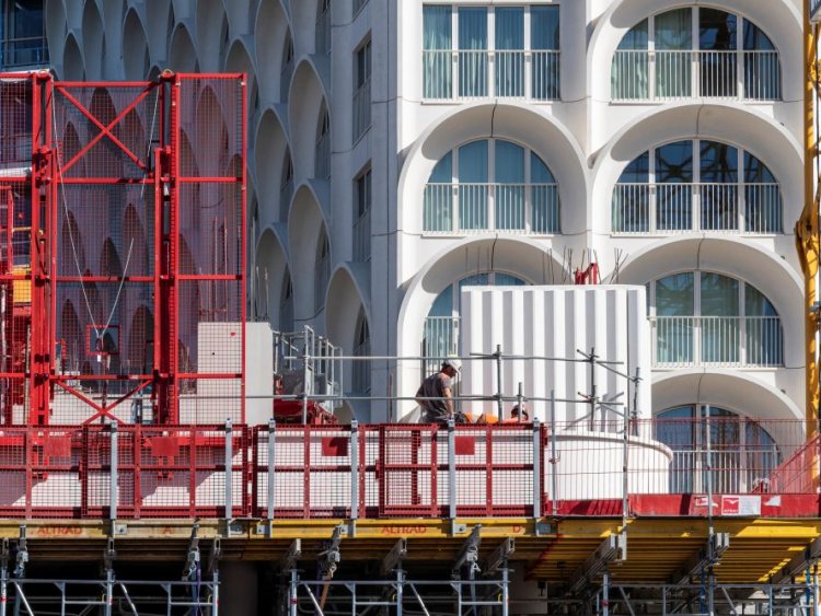 Tour M99 Marseille Constructa