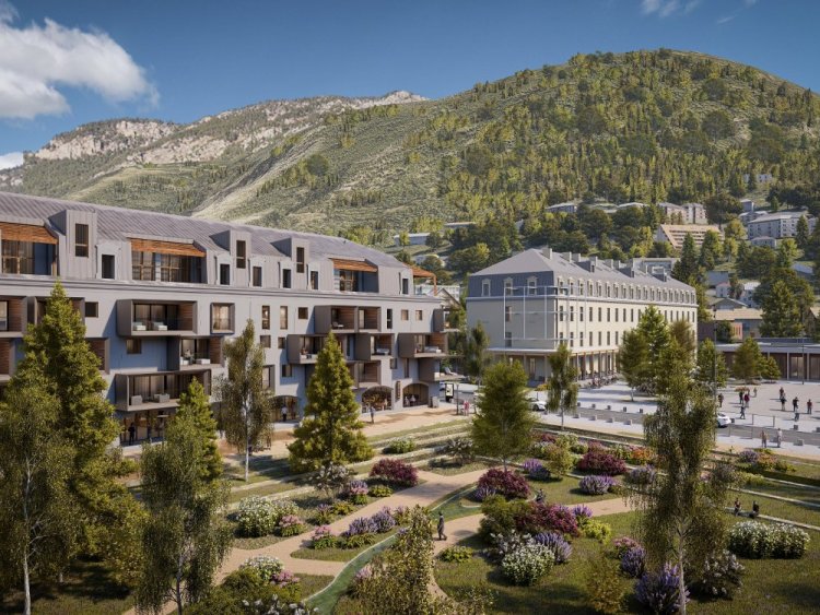 L'ancienne caserne militaire de Briançon en pleine transformation en hôtel 4 étoiles, illustre la revitalisation urbaine par Icade.
