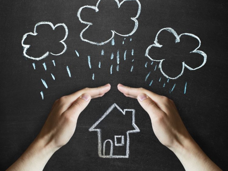 Bien protéger son logement passe par la prévention, les bons réflexes et une couverture adaptée aux risques du quotidien.