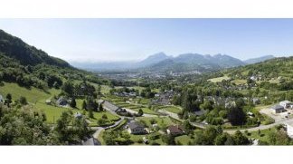 Terrain constructible à Saint-Alban-Leysse